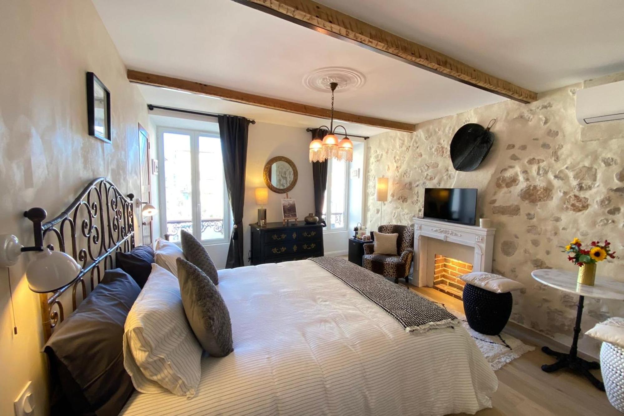 Holiday home La Sanverine Private Historic Center *