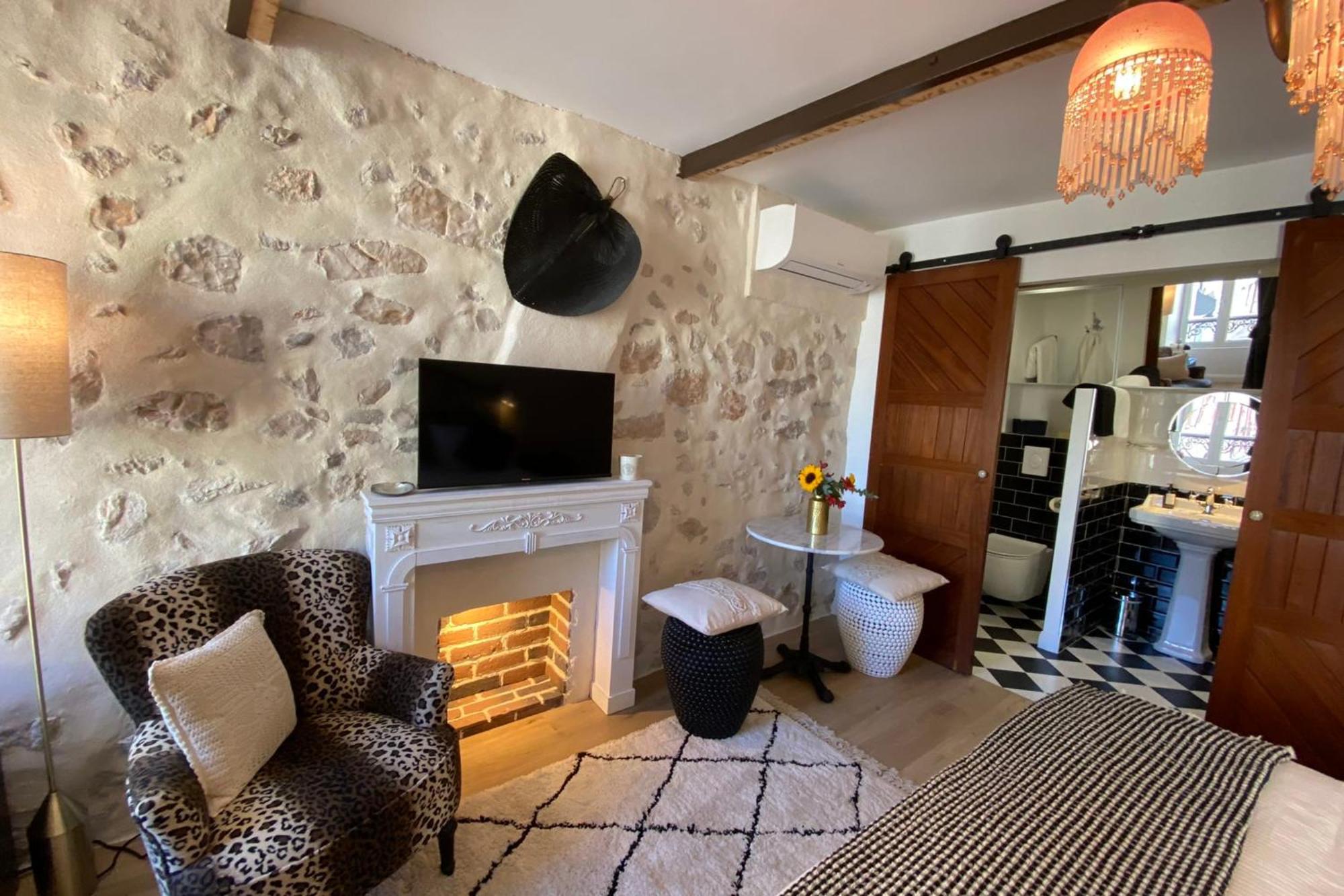 La Sanverine Private Historic Center Holiday home *